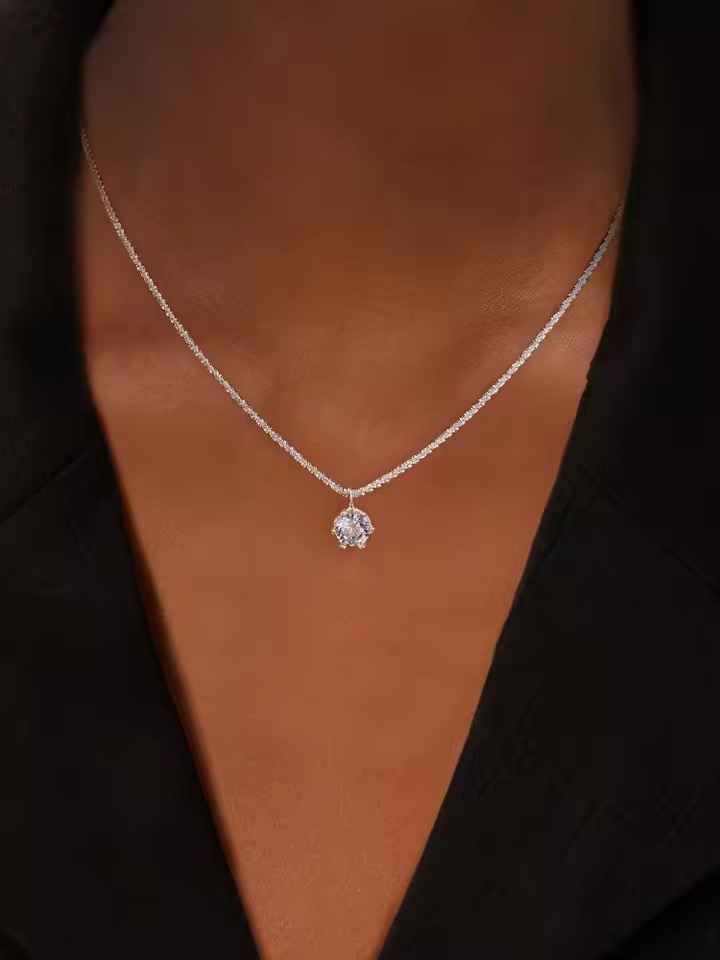 Basyirah 1 Carat Moissanite Cross Necklace