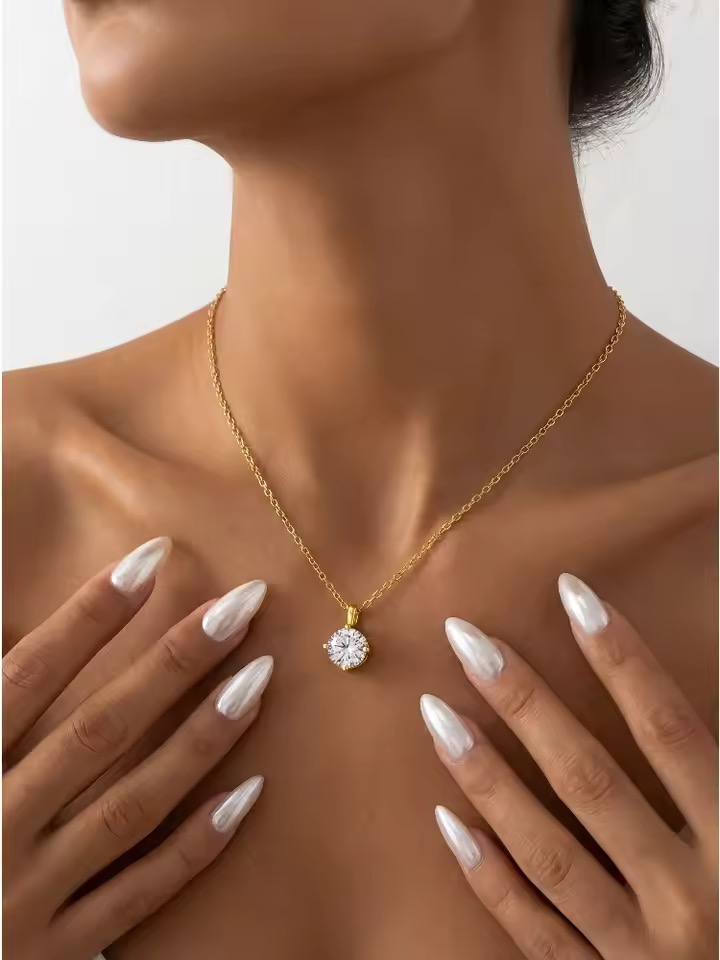 Aliah Moissanite Necklace