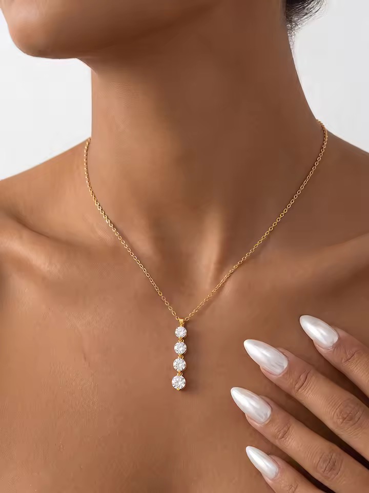Dayang 0.5 Carat Moissanite Necklace