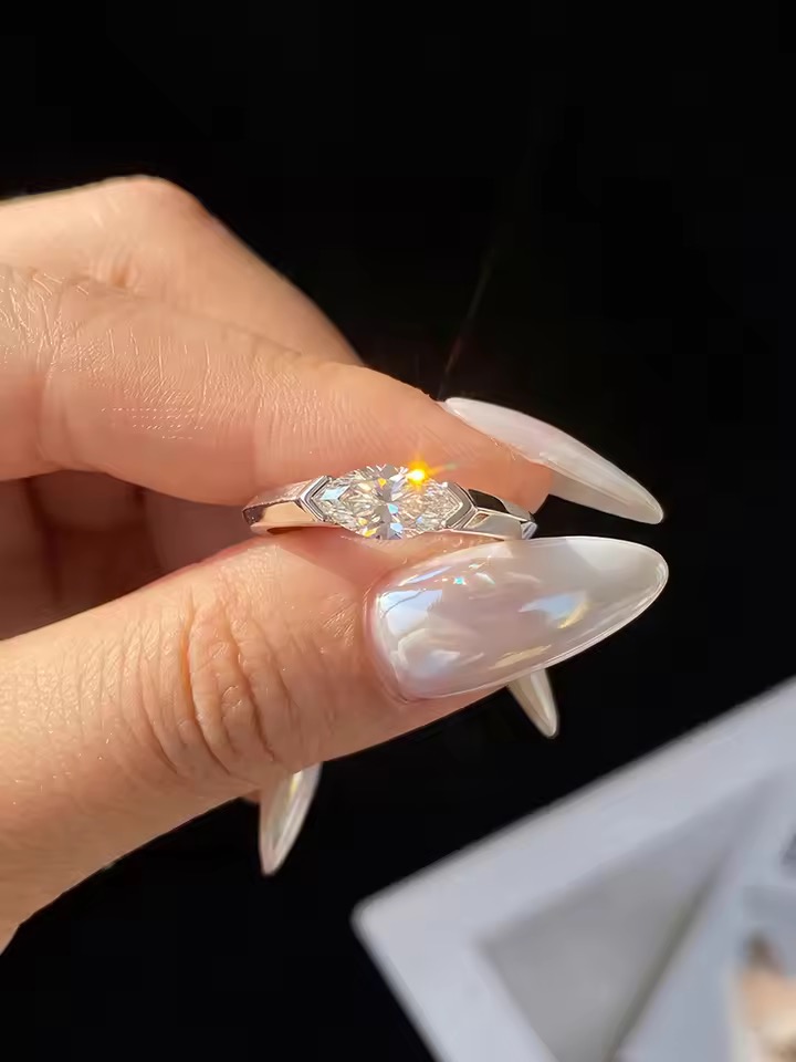 Farah 1 Carat Marquise Moissanite Ring